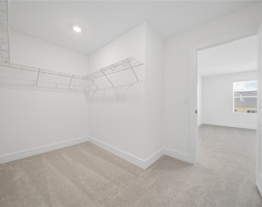 15219 Hamlin Park Drive - Photo Thumbnail 26