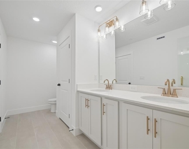 15219 Hamlin Park Drive - Photo Thumbnail 28