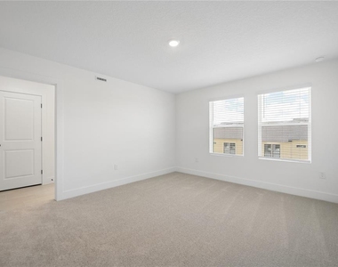 15219 Hamlin Park Drive - Photo Thumbnail 24