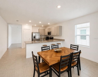 5671 Nispero Way - Photo Thumbnail 9