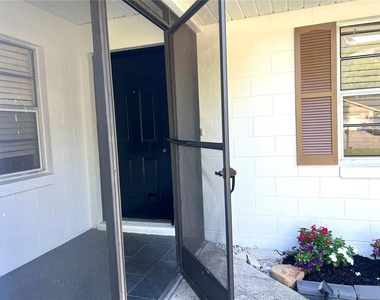818 Sleepy Harbour Drive - Photo Thumbnail 3