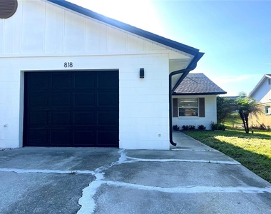 818 Sleepy Harbour Drive - Photo Thumbnail 1