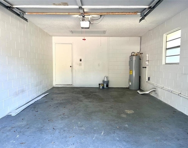 818 Sleepy Harbour Drive - Photo Thumbnail 4