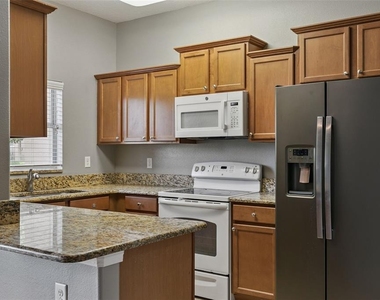 1250 Twin Trees Lane - Photo Thumbnail 7