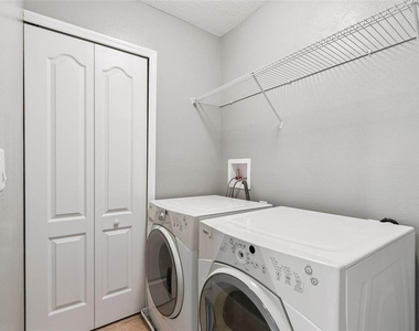 1250 Twin Trees Lane - Photo Thumbnail 16