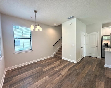 2861 Mayer Street - Photo Thumbnail 2