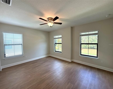 2861 Mayer Street - Photo Thumbnail 23