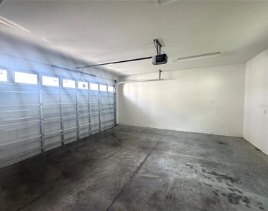 2861 Mayer Street - Photo Thumbnail 27