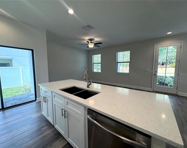 2861 Mayer Street - Photo Thumbnail 11