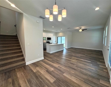 2861 Mayer Street - Photo Thumbnail 3