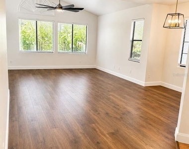 502 Via Del Oro Drive - Photo Thumbnail 3