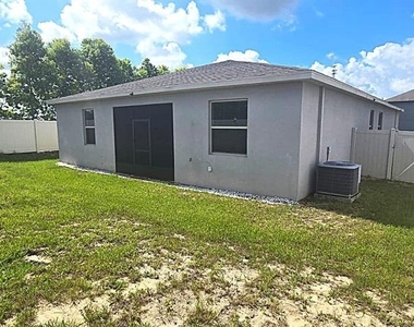 212 Bergamot Loop - Photo Thumbnail 33