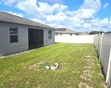 212 Bergamot Loop - Photo Thumbnail 34