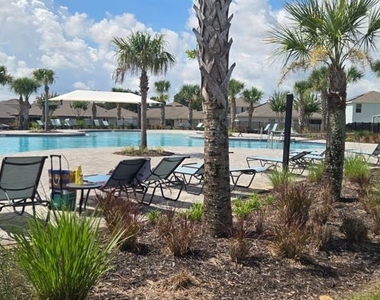 212 Bergamot Loop - Photo Thumbnail 40