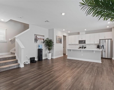 14340 Braemar Street - Photo Thumbnail 8