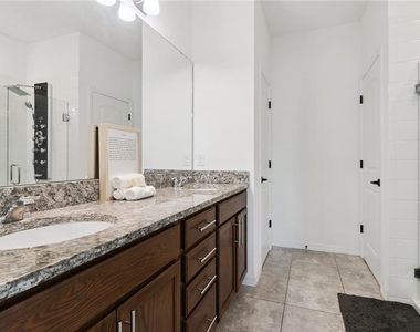2264 Emerald Springs Drive - Photo Thumbnail 16