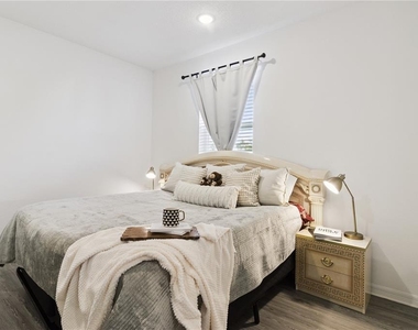 2264 Emerald Springs Drive - Photo Thumbnail 18