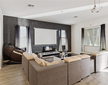 2264 Emerald Springs Drive - Photo Thumbnail 9