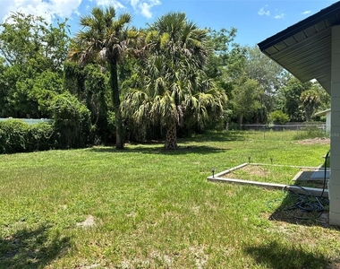320 Queen Avenue - Photo Thumbnail 15