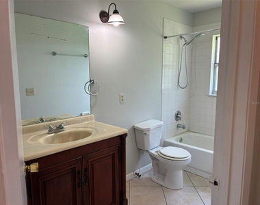 320 Queen Avenue - Photo Thumbnail 5