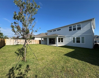 19141 Planetree Street - Photo Thumbnail 43