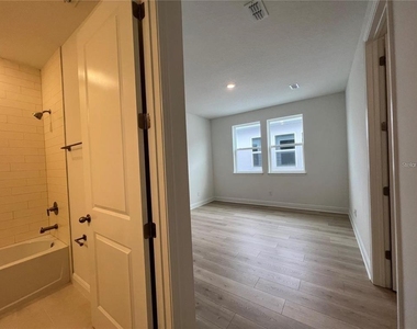 19141 Planetree Street - Photo Thumbnail 25
