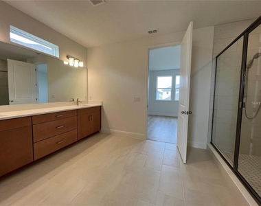 19141 Planetree Street - Photo Thumbnail 27