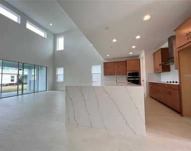 19141 Planetree Street - Photo Thumbnail 4