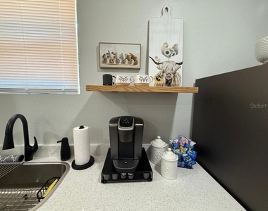 1183 Chestnut Street - Photo Thumbnail 10