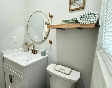1183 Chestnut Street - Photo Thumbnail 29