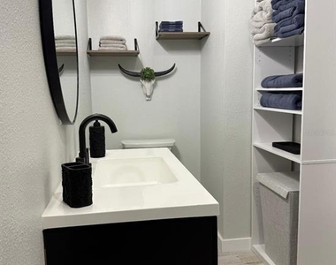 1183 Chestnut Street - Photo Thumbnail 17
