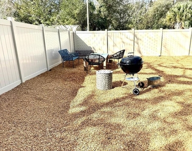 1183 Chestnut Street - Photo Thumbnail 21