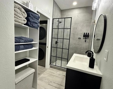 1183 Chestnut Street - Photo Thumbnail 16
