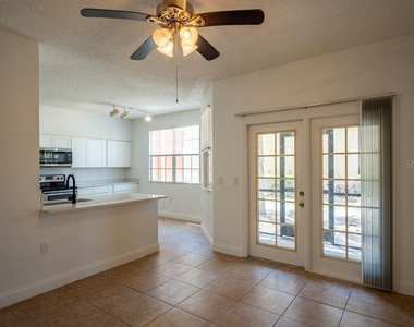 10873 Windsor Walk Drive - Photo Thumbnail 8