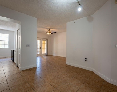 10873 Windsor Walk Drive - Photo Thumbnail 6