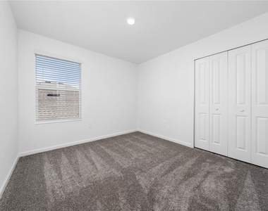 5858 Le Marin Way - Photo Thumbnail 18