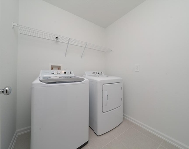 5858 Le Marin Way - Photo Thumbnail 25