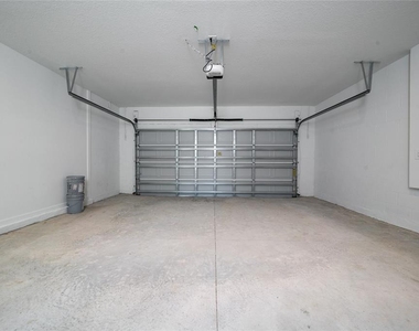 5858 Le Marin Way - Photo Thumbnail 26