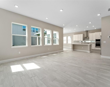 13254 Mcmillan Drive - Photo Thumbnail 8