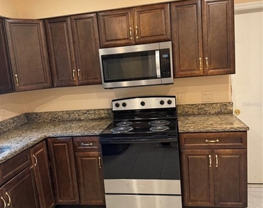 5816 Viking Road - Photo Thumbnail 3
