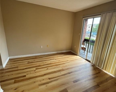 5012 Downing Street - Photo Thumbnail 15
