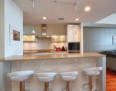 260 S Osceola Avenue - Photo Thumbnail 8
