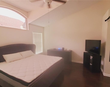 2308 Lily Pad Lane - Photo Thumbnail 68