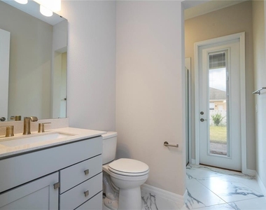 450 Winter Grove Boulevard - Photo Thumbnail 48