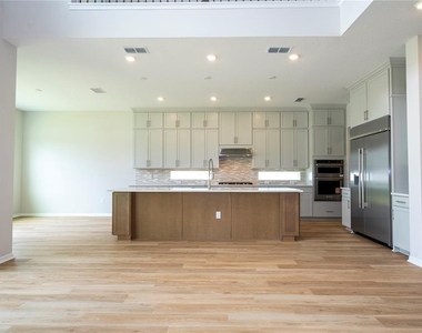 450 Winter Grove Boulevard - Photo Thumbnail 29