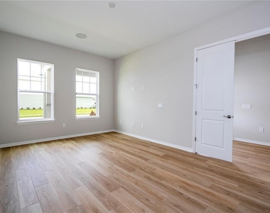 450 Winter Grove Boulevard - Photo Thumbnail 22