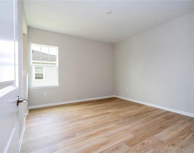 450 Winter Grove Boulevard - Photo Thumbnail 90