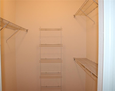 339 Mariners Gate Drive - Photo Thumbnail 14