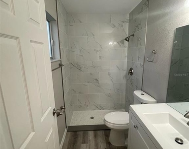 4246 Hokan Avenue - Photo Thumbnail 17