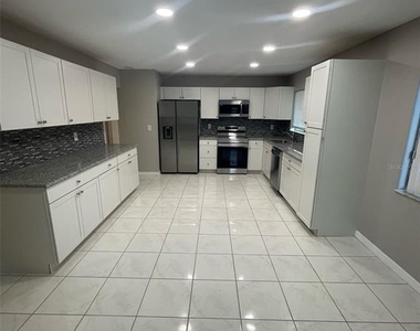 4246 Hokan Avenue - Photo Thumbnail 6